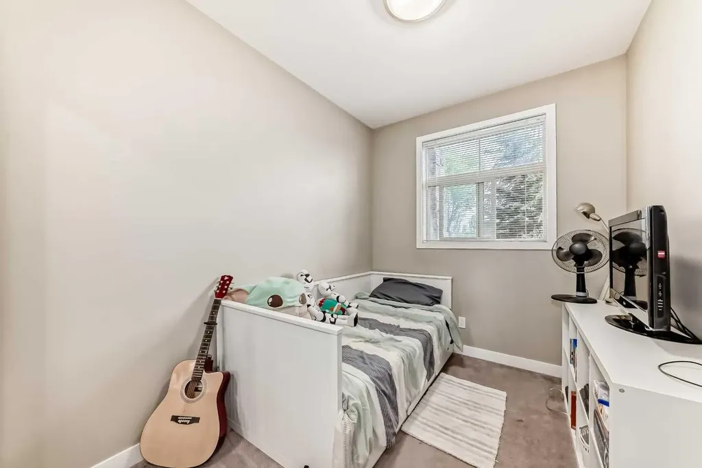 22 Auburn Bay Link SE Calgary AB T3M 1Z8