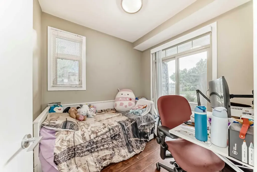 22 Auburn Bay Link SE Calgary AB T3M 1Z8