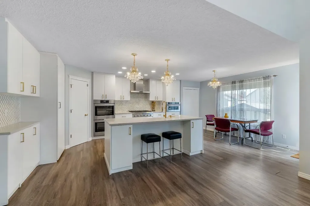 12966 Coventry Hills Way NE Calgary AB T3K5R2