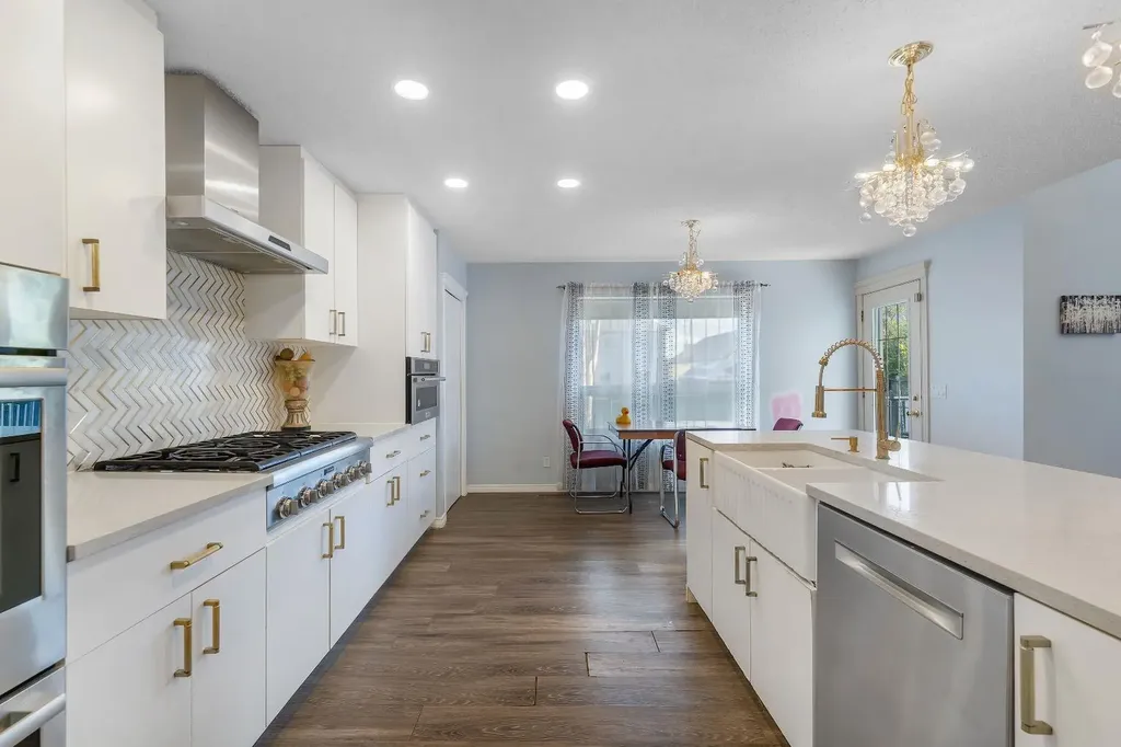 12966 Coventry Hills Way NE Calgary AB T3K5R2