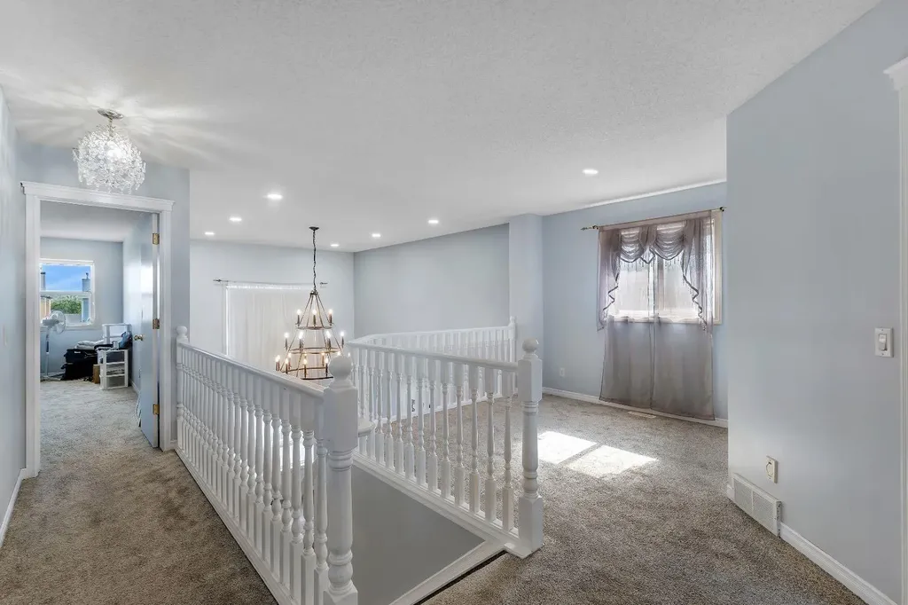 12966 Coventry Hills Way NE Calgary AB T3K5R2