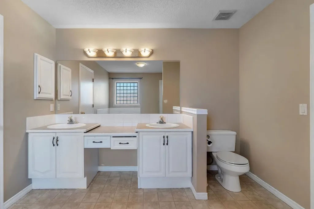 12966 Coventry Hills Way NE Calgary AB T3K5R2