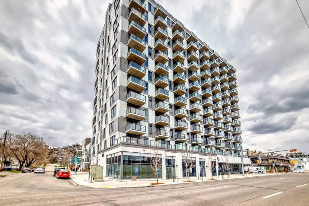 123 4 Street NE Calgary AB T2E 3S2