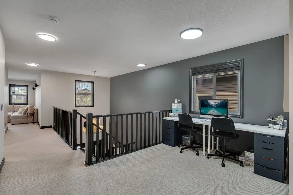 55 Evanspark Circle NW Calgary AB T3P 0B4