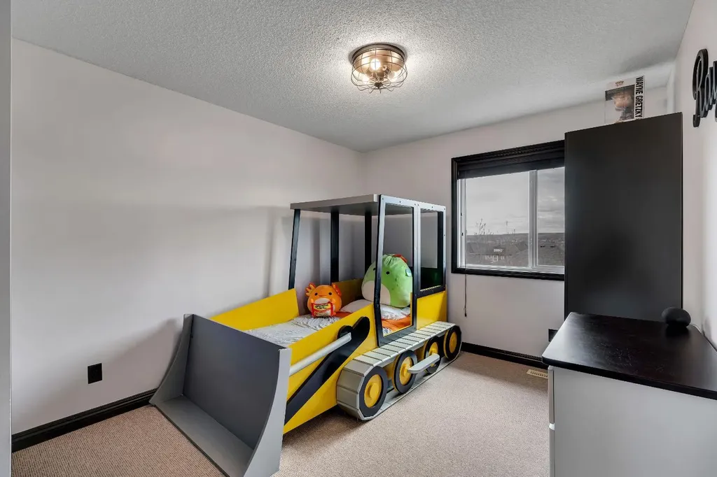 55 Evanspark Circle NW Calgary AB T3P 0B4