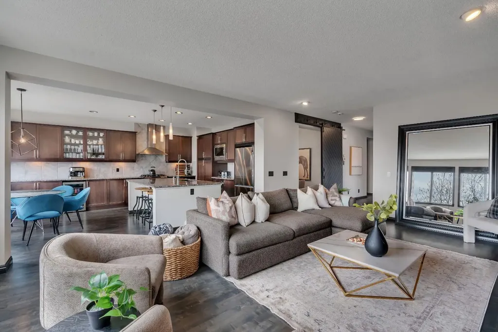 55 Evanspark Circle NW Calgary AB T3P 0B4