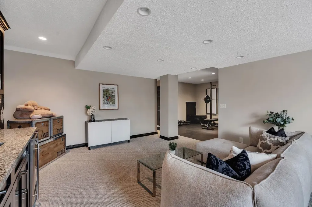 55 Evanspark Circle NW Calgary AB T3P 0B4