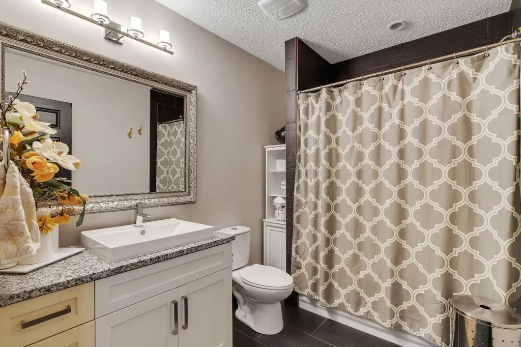 55 Evanspark Circle NW Calgary AB T3P 0B4