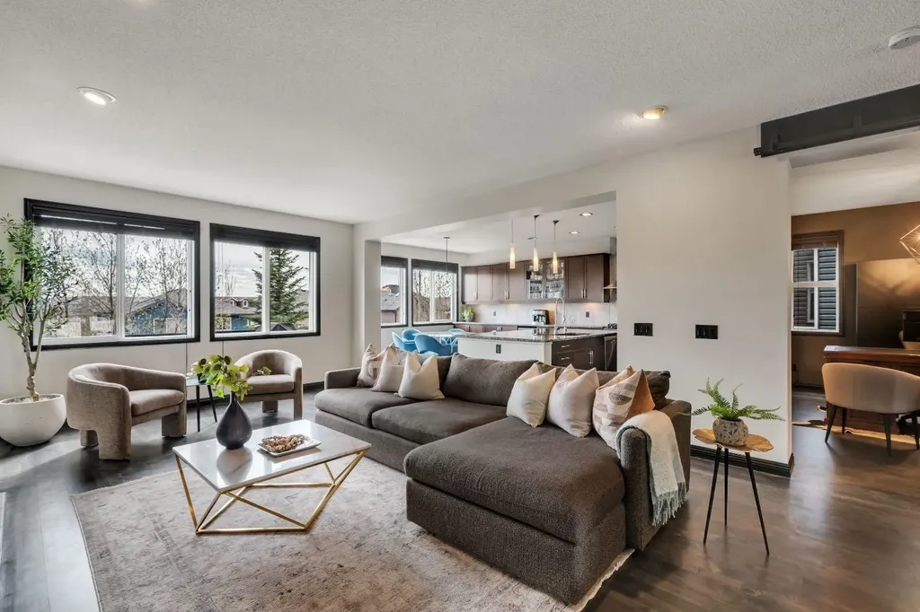55 Evanspark Circle NW Calgary AB T3P 0B4