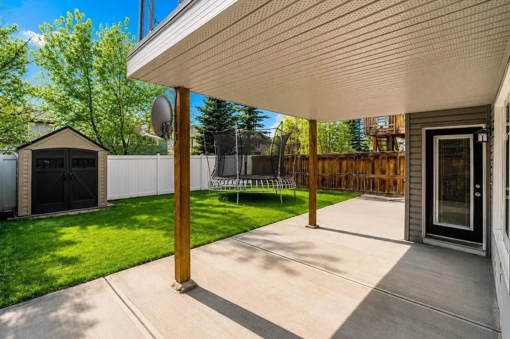 55 Evanspark Circle NW Calgary AB T3P 0B4