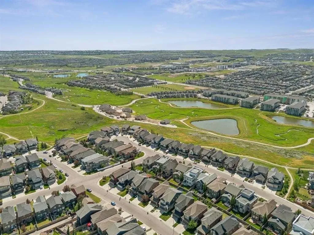 55 Evanspark Circle NW Calgary AB T3P 0B4