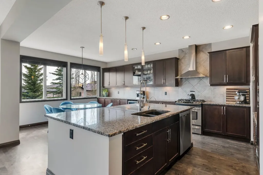 55 Evanspark Circle NW Calgary AB T3P 0B4