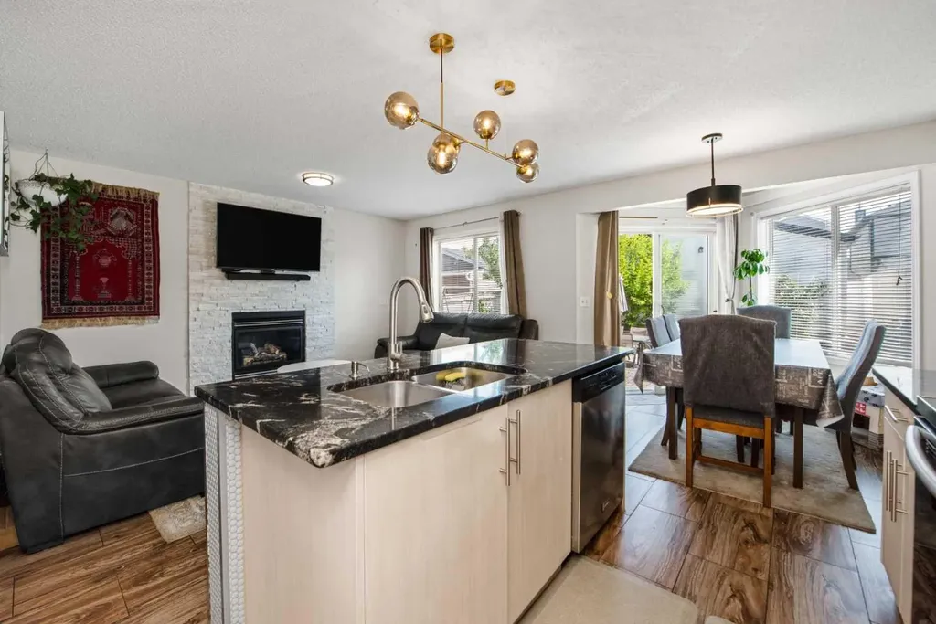216 Taracove Road NE Calgary AB T3J 5A2