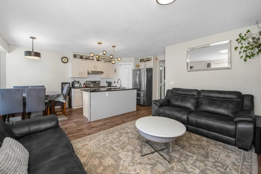 216 Taracove Road NE Calgary AB T3J 5A2