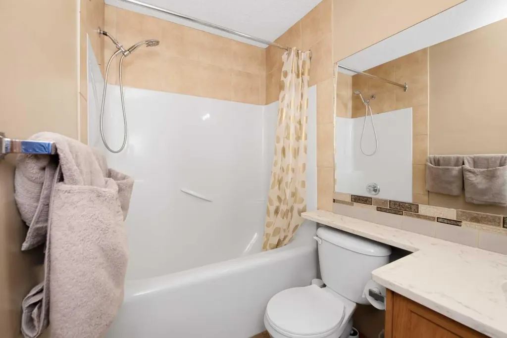 216 Taracove Road NE Calgary AB T3J 5A2