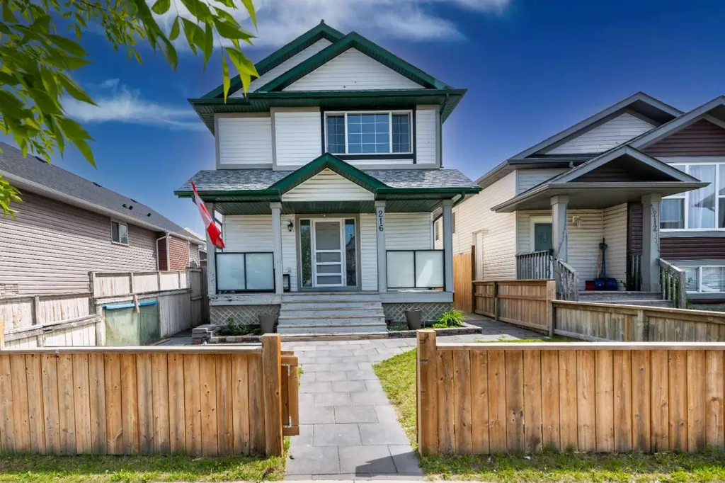 216 Taracove Road NE Calgary AB T3J 5A2