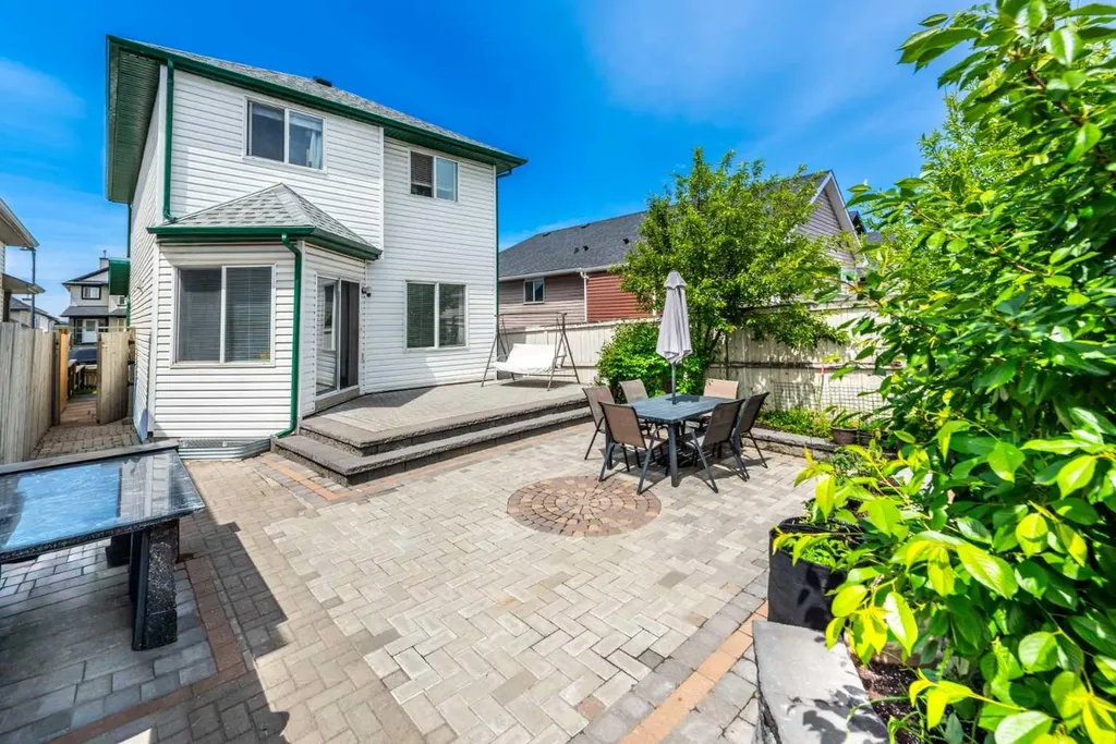 216 Taracove Road NE Calgary AB T3J 5A2