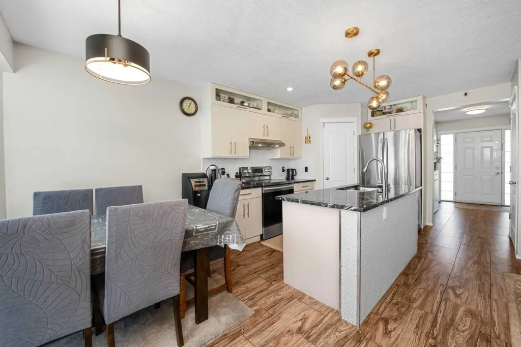 216 Taracove Road NE Calgary AB T3J 5A2