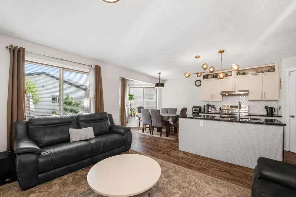 216 Taracove Road NE Calgary AB T3J 5A2