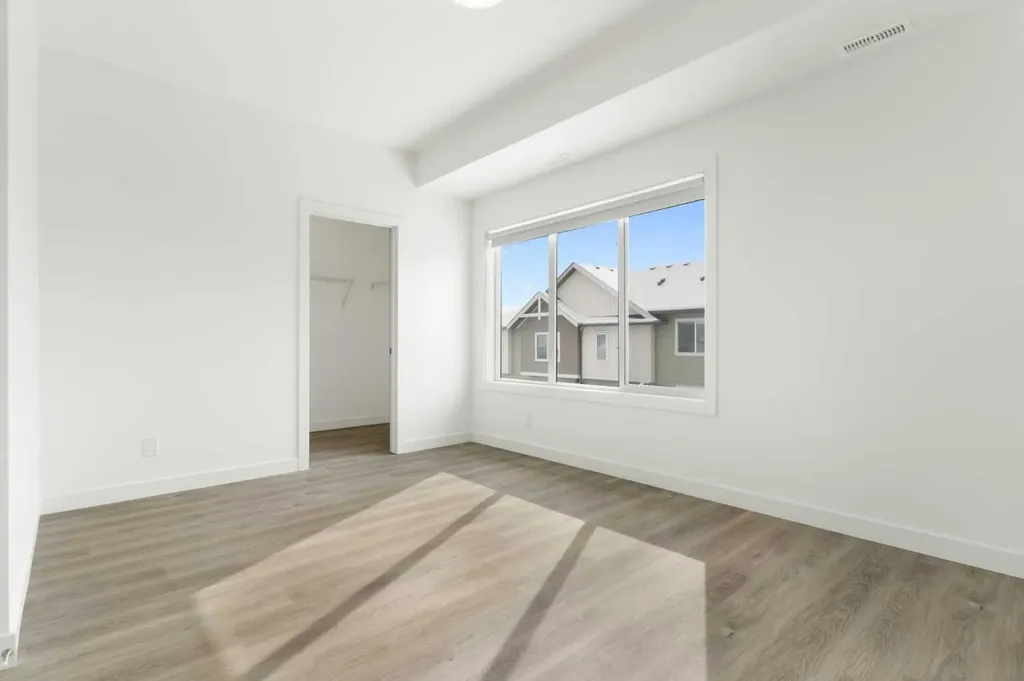 24 Rivercrest Drive Cochrane AB T4C 2C8