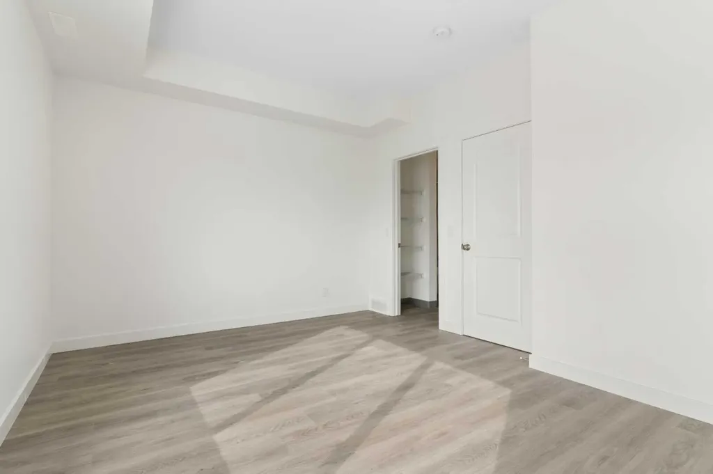 24 Rivercrest Drive Cochrane AB T4C 2C8