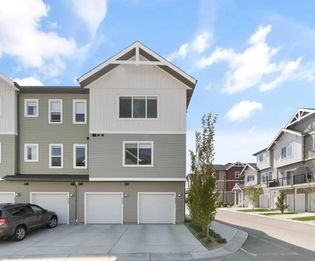 24 Rivercrest Drive Cochrane AB T4C 2C8