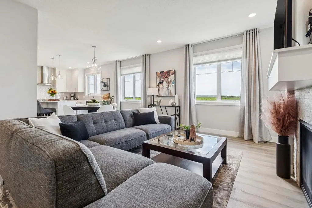 20 Silverado Crest Park SW Calgary AB T2X 4L3