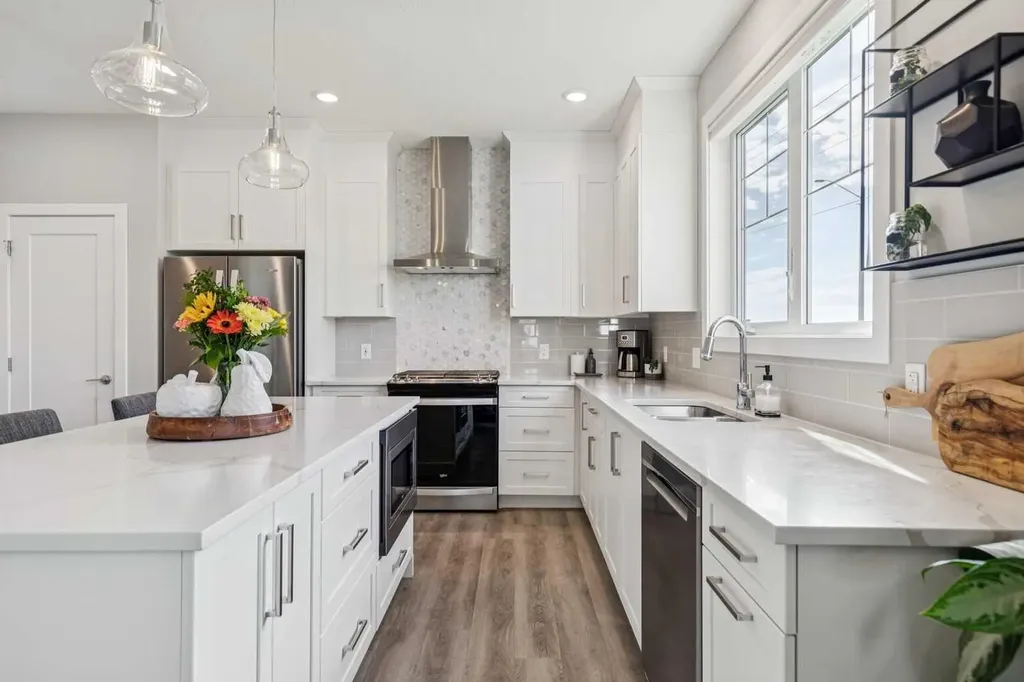 20 Silverado Crest Park SW Calgary AB T2X 4L3