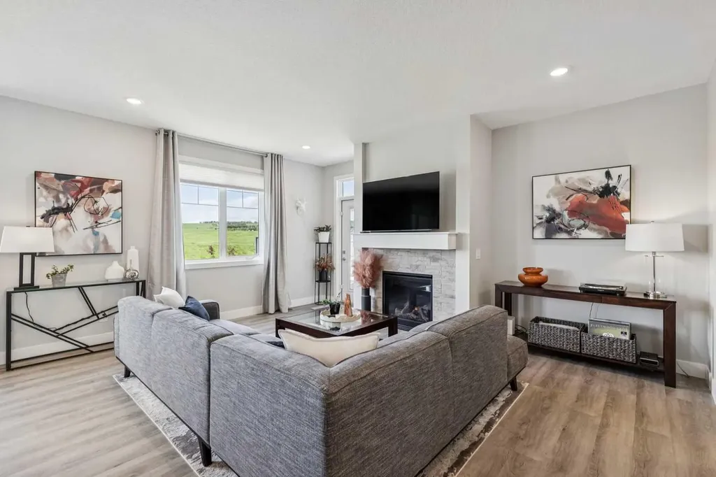 20 Silverado Crest Park SW Calgary AB T2X 4L3