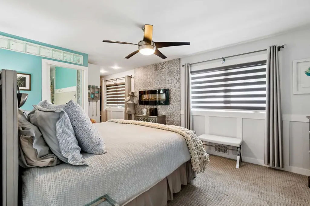 3016 29 Street SW Calgary AB T3E2L1