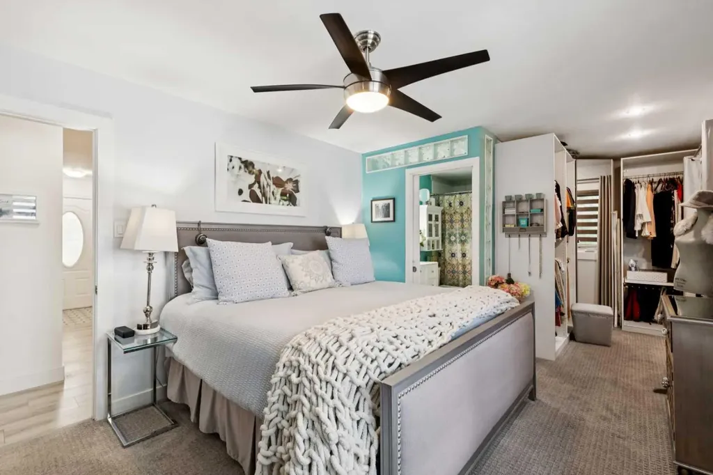 3016 29 Street SW Calgary AB T3E2L1