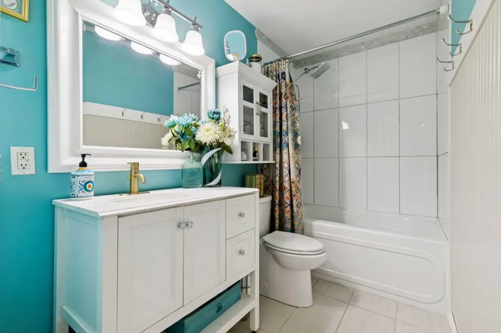 3016 29 Street SW Calgary AB T3E2L1