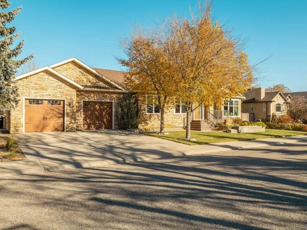 627 18 Street Fort Macleod AB T0L 0Z0