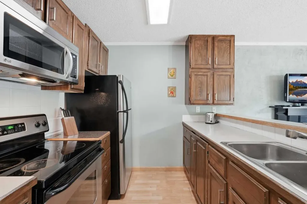 97 Grier Place NE Calgary AB T2K 5Y5
