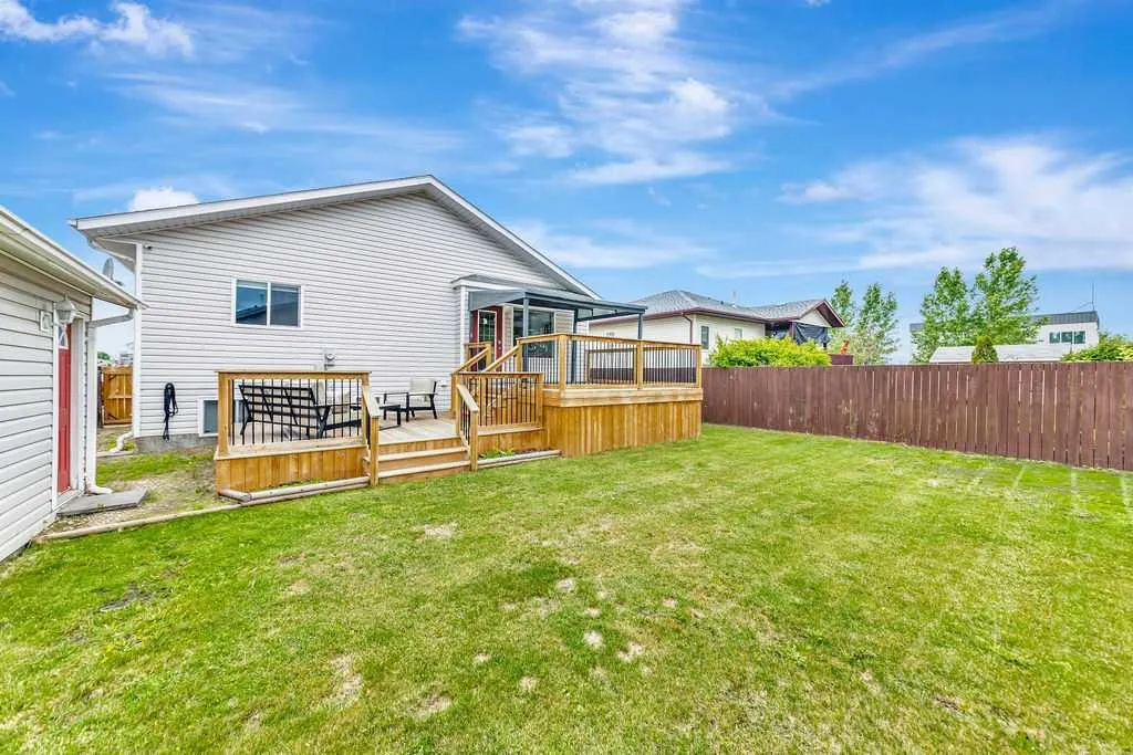 4109 66 Avenue Lloydminster AB T9V2Y3