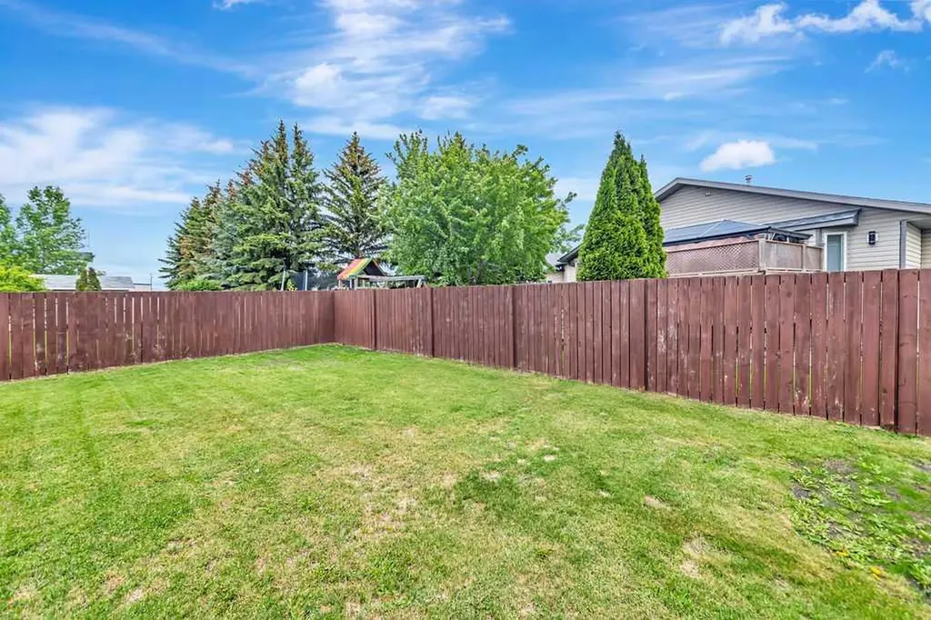4109 66 Avenue Lloydminster AB T9V2Y3
