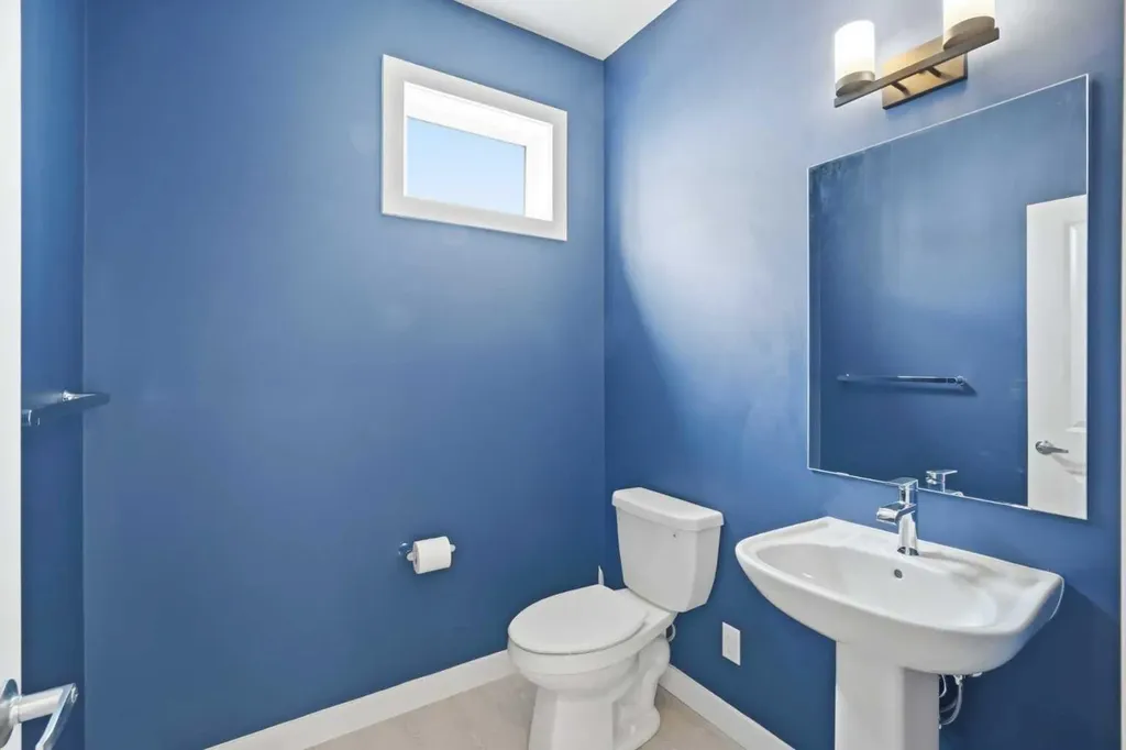 8235 8 Avenue SW Calgary AB T3H 6H2