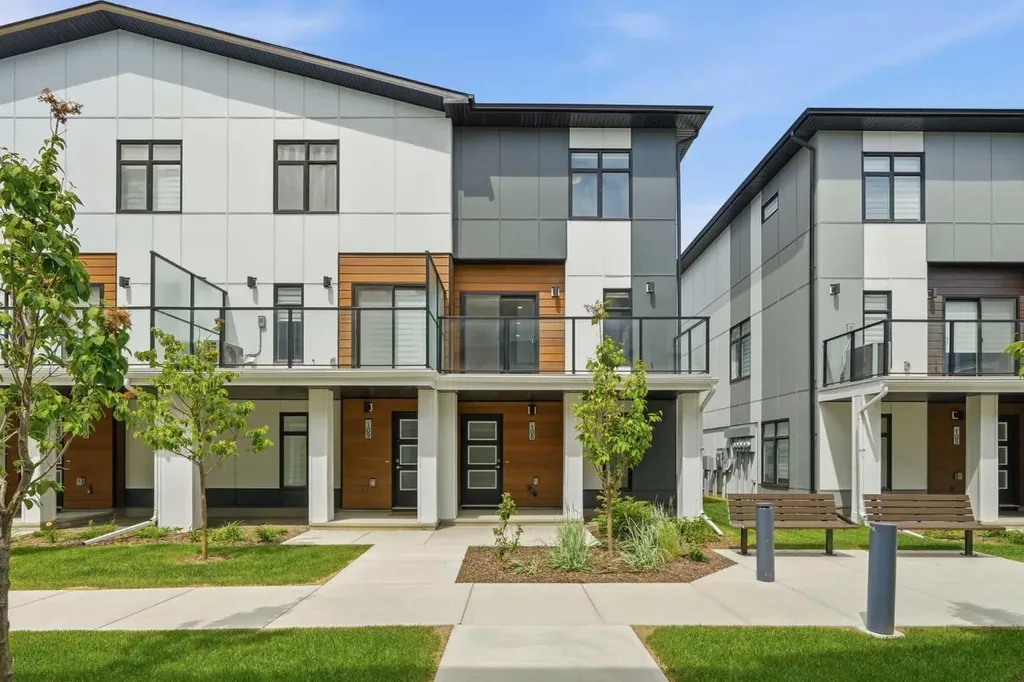 8235 8 Avenue SW Calgary AB T3H 6H2