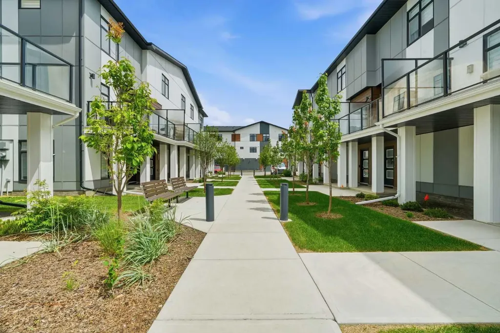 8235 8 Avenue SW Calgary AB T3H 6H2