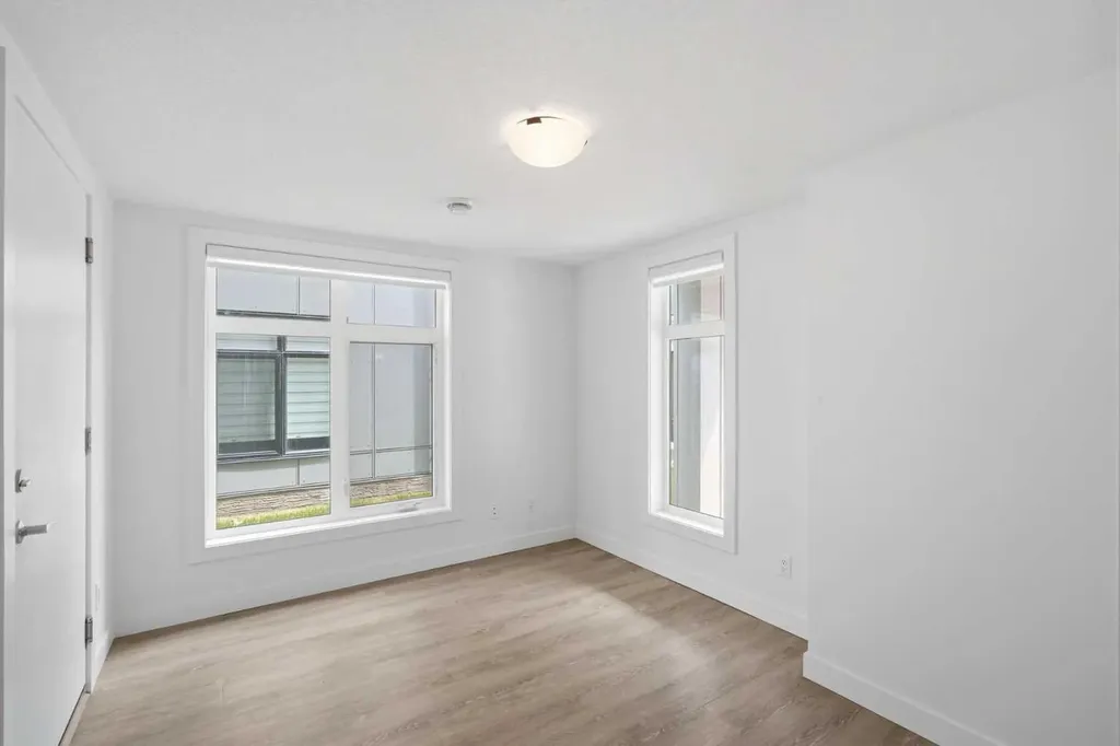 8235 8 Avenue SW Calgary AB T3H 6H2