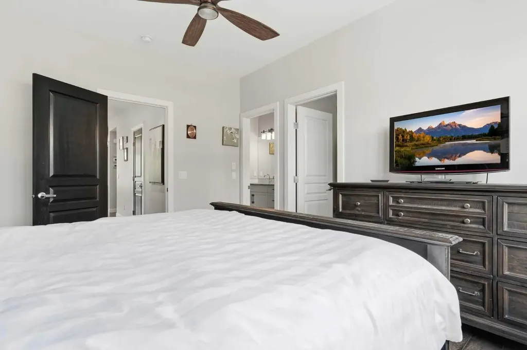 237 Mahogany Parade SE Calgary AB T3M 2J9