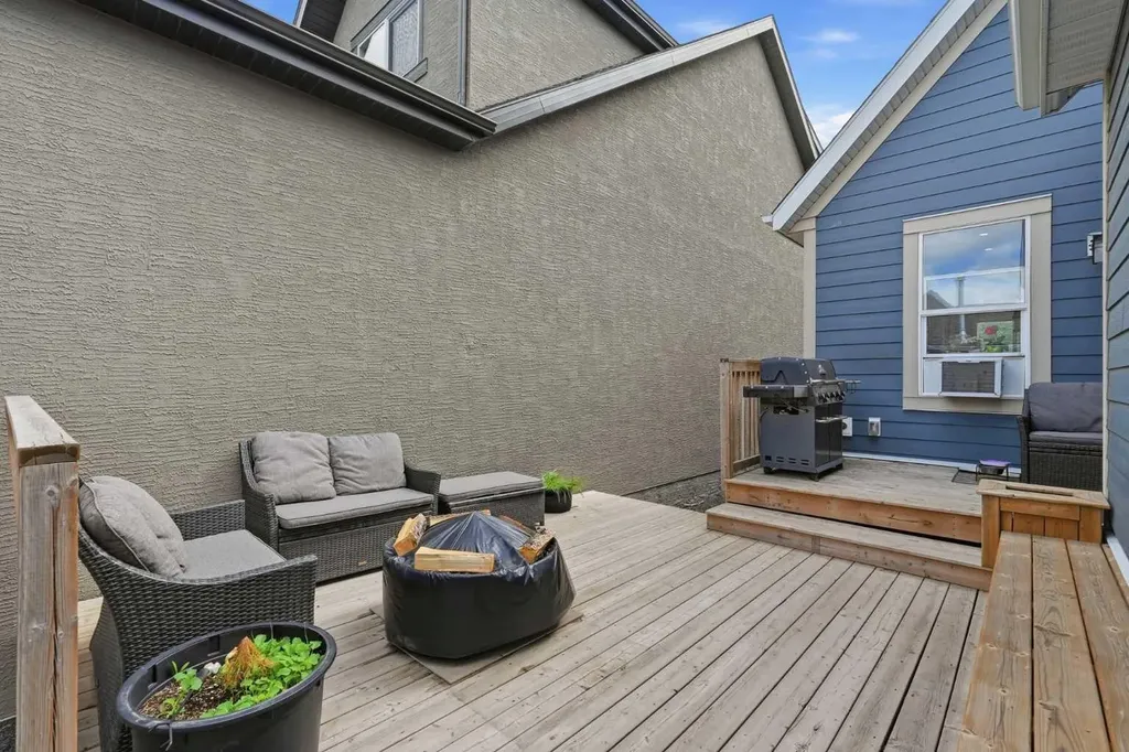 237 Mahogany Parade SE Calgary AB T3M 2J9