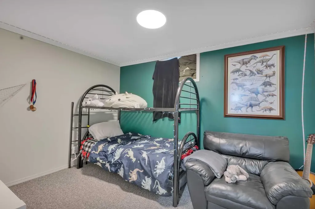 32 Sandstone Avenue Lacombe AB T4L 1P7