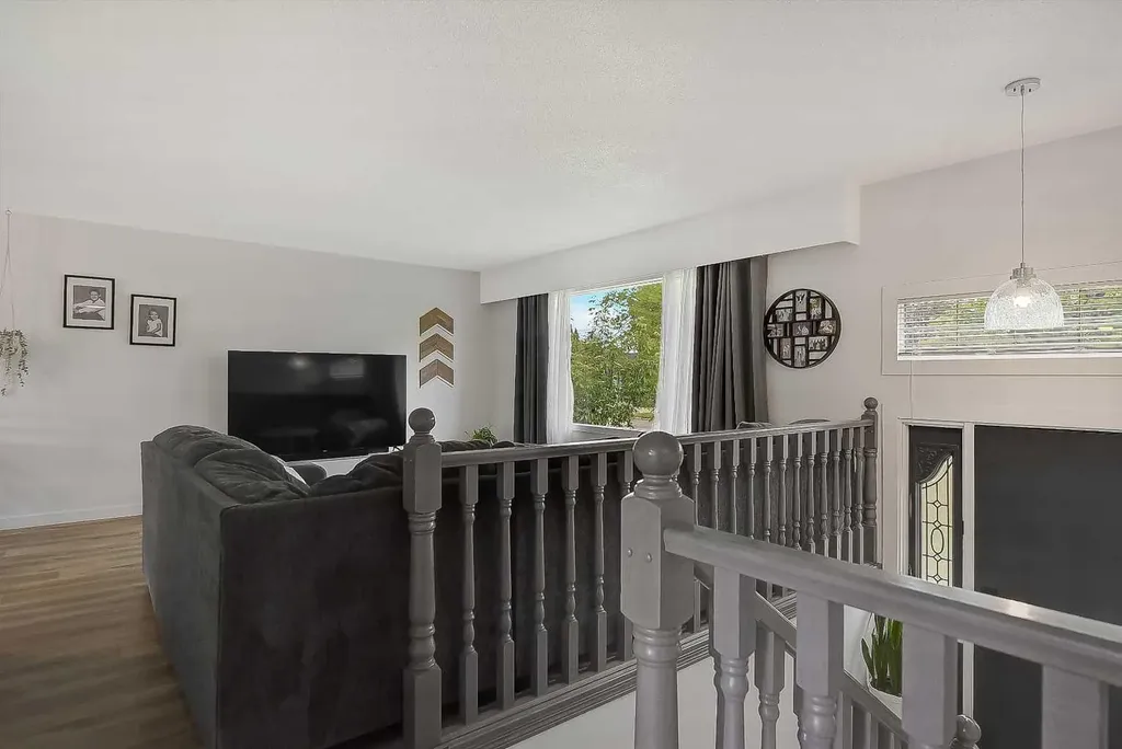 11219 92b Street Grande Prairie AB T8V 3G8