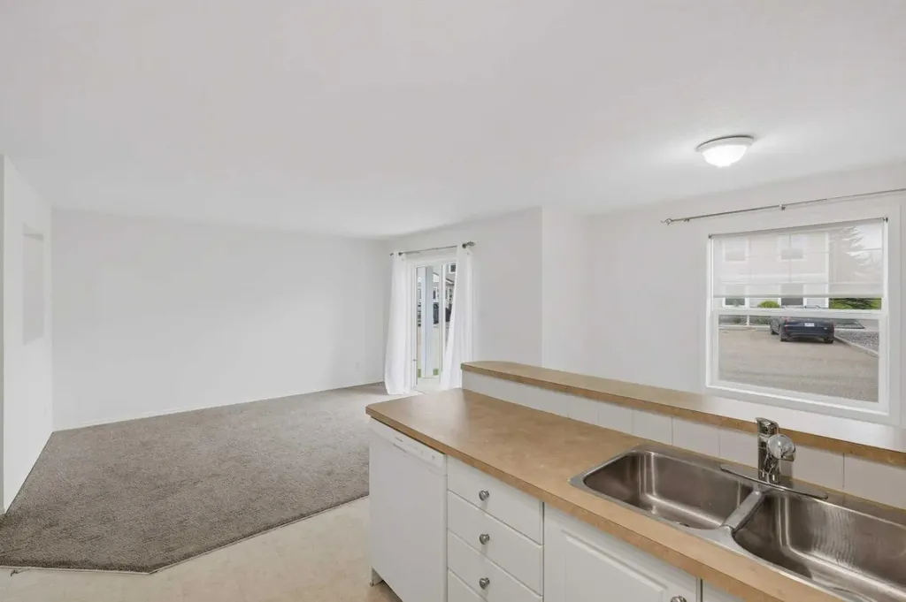 20 Jacobs Close Red Deer AB T4P 4C9