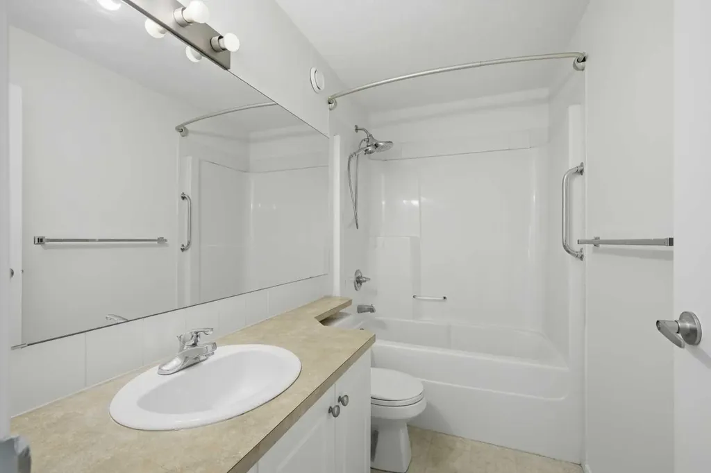 20 Jacobs Close Red Deer AB T4P 4C9