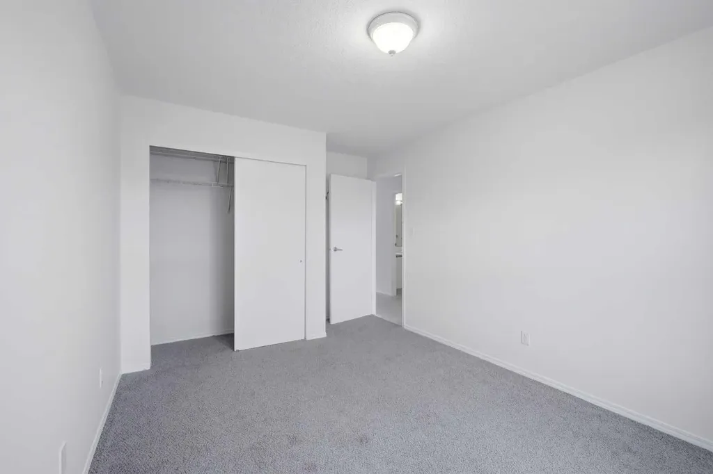 20 Jacobs Close Red Deer AB T4P 4C9