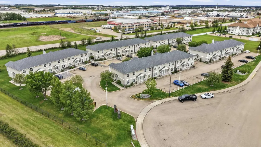 20 Jacobs Close Red Deer AB T4P 4C9