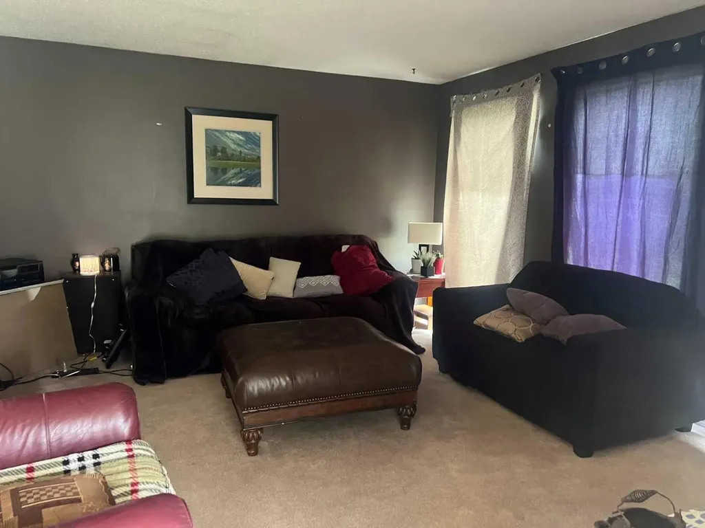 806 7 A Street Fox Creek AB T0H 1P0