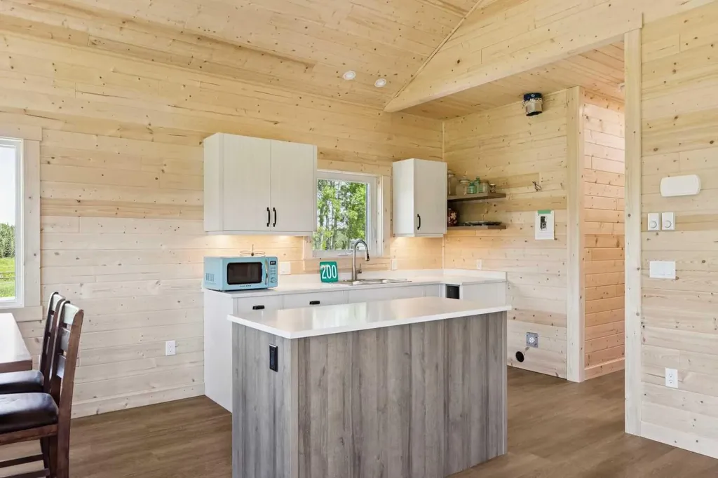 200 Fawn Hills Drive Bragg Creek AB T0L0K0